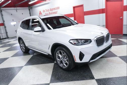 Mineral White Metallic 2024 BMW X3 xDrive30i