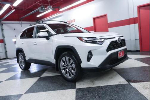 2023 Toyota RAV4 XLE Premium