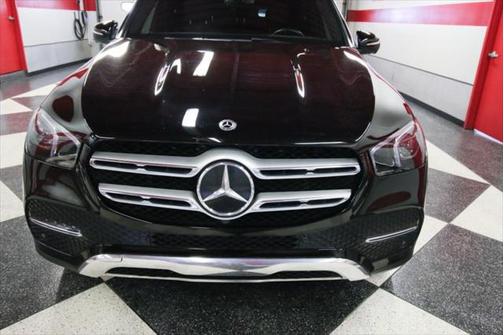 Black 2022 Mercedes-Benz GLE 450 4MATIC