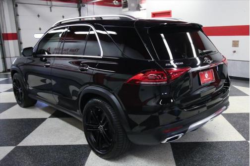 Black 2022 Mercedes-Benz GLE 450 4MATIC