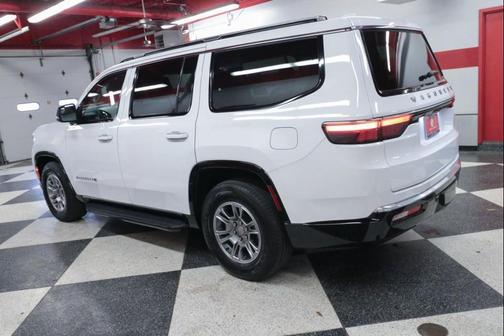 2023 Jeep Wagoneer Series I 4x2