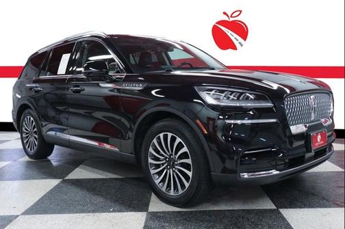 Infinite Black Metallic Clearcoat 2022 Lincoln Aviator Reserve