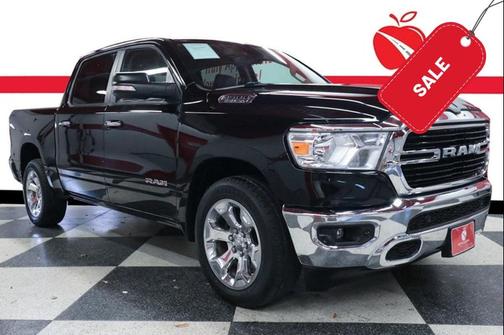 Diamond Black Crystal Pearlcoat 2019 RAM 1500 Big Horn