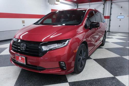 Radiant Red Metallic II 2023 Honda Odyssey Sport