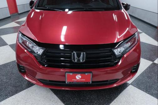 Radiant Red Metallic II 2023 Honda Odyssey Sport