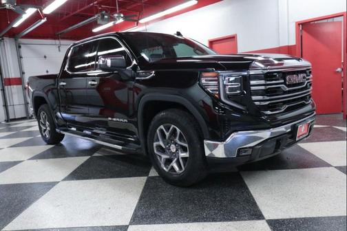 Onyx Black 2023 GMC Sierra 1500 SLT