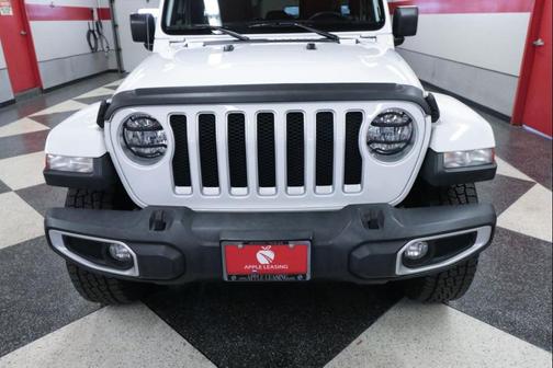 Bright White Clearcoat 2020 Jeep Wrangler Unlimited Sahara