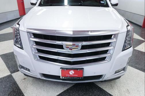 Crystal White Tricoat 2019 Cadillac Escalade ESV Premium Luxury