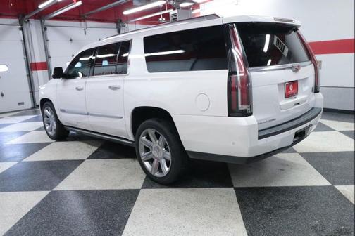 Crystal White Tricoat 2019 Cadillac Escalade ESV Premium Luxury