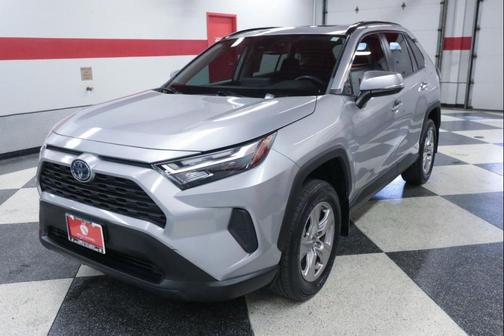 Silver Sky Metallic 2022 Toyota RAV4 Hybrid XLE