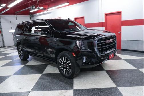 2023 GMC Yukon XL 4WD AT4