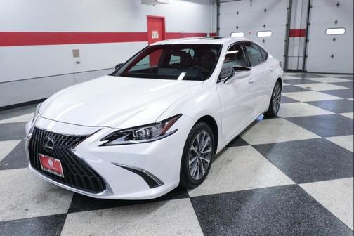 Eminent White Pearl 2022 Lexus ES 350 Base