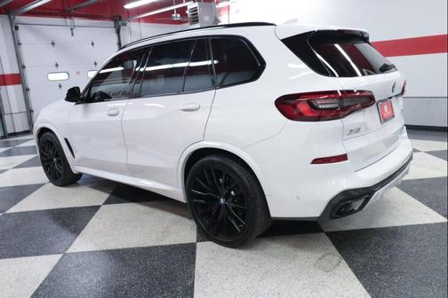 Alpine White 2023 BMW X5 xDrive40i
