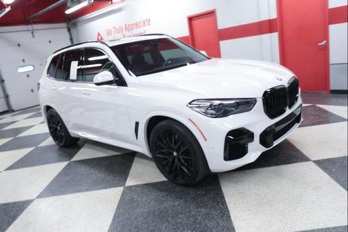 Alpine White 2023 BMW X5 xDrive40i