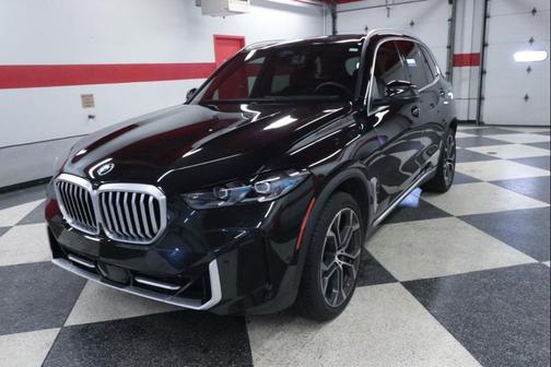 Black Sapphire Metallic 2024 BMW X5 xDrive40i