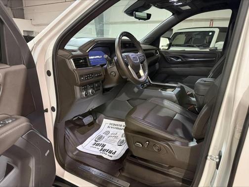 White Frost Tricoat 2024 GMC Yukon XL Denali