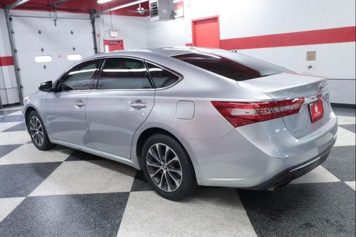 2018 Toyota Avalon XLE Premium