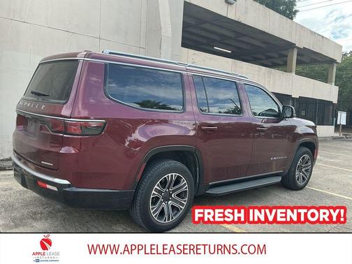 Velvet Red Pearlcoat 2022 Jeep Wagoneer Series III 4x2