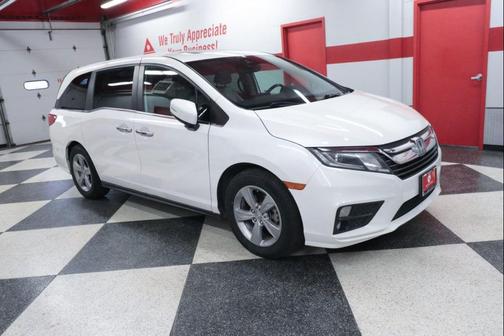 White Diamond Pearl 2019 Honda Odyssey EX-L