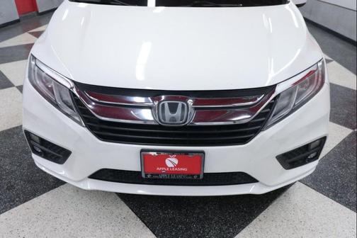 White Diamond Pearl 2019 Honda Odyssey EX-L