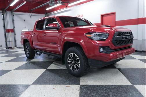 Barcelona Red Metallic 2022 Toyota Tacoma TRD Sport
