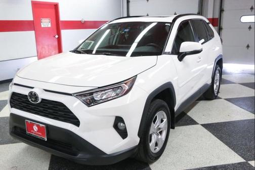 Super White 2021 Toyota RAV4 XLE