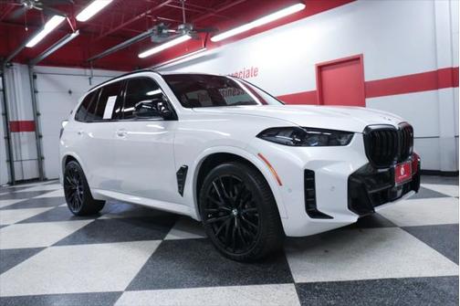 2024 BMW X5 M60i