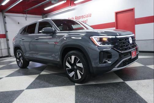 2024 Volkswagen Atlas Cross Sport 2.0T SE w/Technology