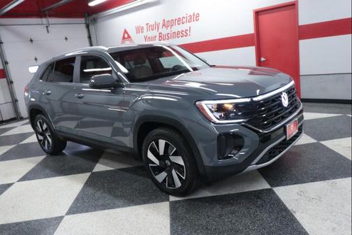 2024 Volkswagen Atlas Cross Sport 2.0T SE w/Technology