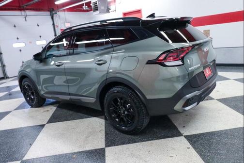 Jungle Green/Ebony Black Roof 2023 Kia Sportage S