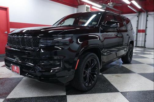 Diamond Black Crystal Pearlcoat 2024 Jeep Grand Wagoneer Series III Obsidian 4x4
