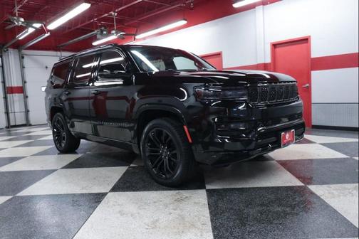 Diamond Black Crystal Pearlcoat 2024 Jeep Grand Wagoneer Series III Obsidian 4x4