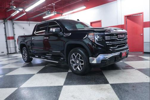 Onyx Black 2023 GMC Sierra 1500 SLT