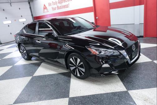 2022 Nissan Altima 2.5 SV