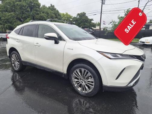 Blizzard Pearl 2021 Toyota Venza XLE