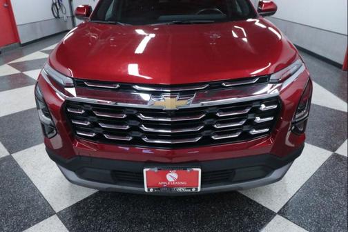 Radiant Red Tintcoat 2026 Chevrolet Equinox 1LT
