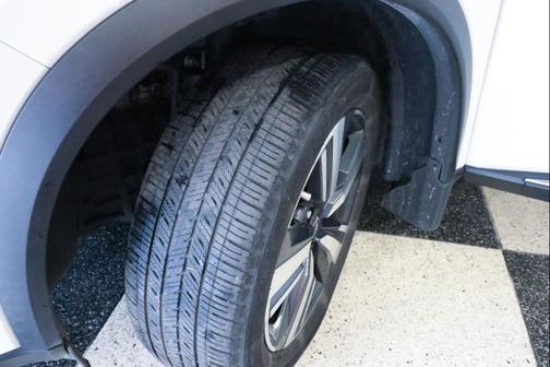 Pearl White Tricoat 2023 Nissan Rogue SL
