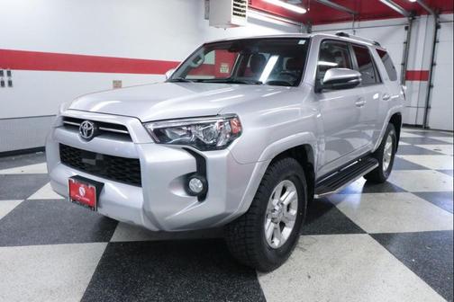 Classic Silver Metallic 2020 Toyota 4Runner SR5 Premium