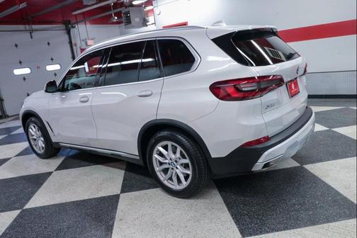 2023 BMW X5 sDrive40i