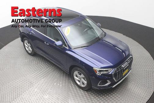 Navarra Blue Metallic 2022 Audi Q3 40 Premium Plus
