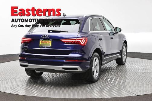 Navarra Blue Metallic 2022 Audi Q3 40 Premium Plus