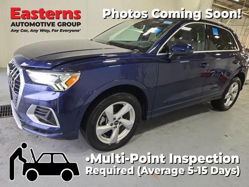 Navarra Blue Metallic 2022 Audi Q3 40 Premium Plus