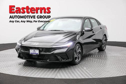 2025 Hyundai ELANTRA SEL