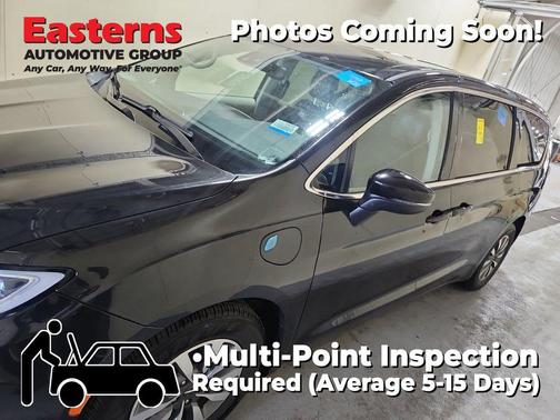 2023 Chrysler Pacifica Hybrid Touring L