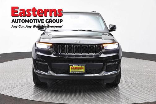 Diamond Black Crystal Pearlcoat 2023 Jeep Grand Cherokee L Limited