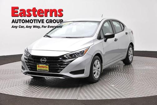 Brilliant Silver Metallic 2024 Nissan Versa 1.6 S