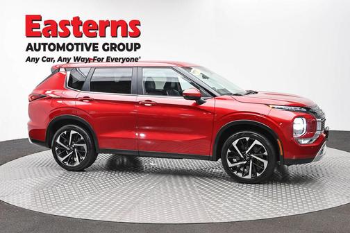 Red Diamond 2024 Mitsubishi Outlander SE S-AWC