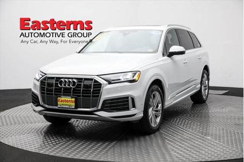 2022 Audi Q7 45 Premium Plus