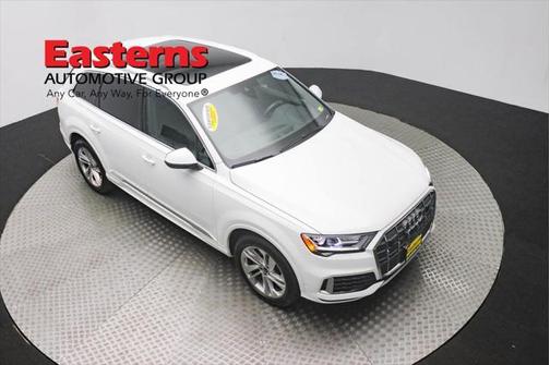 2022 Audi Q7 45 Premium Plus