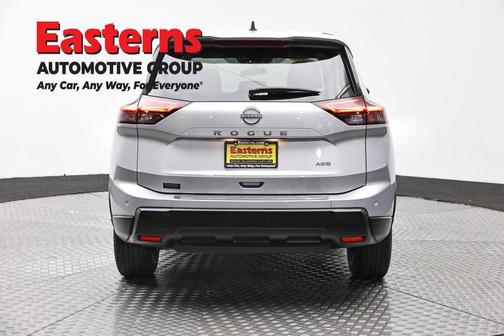 Brilliant Silver Metallic 2024 Nissan Rogue S